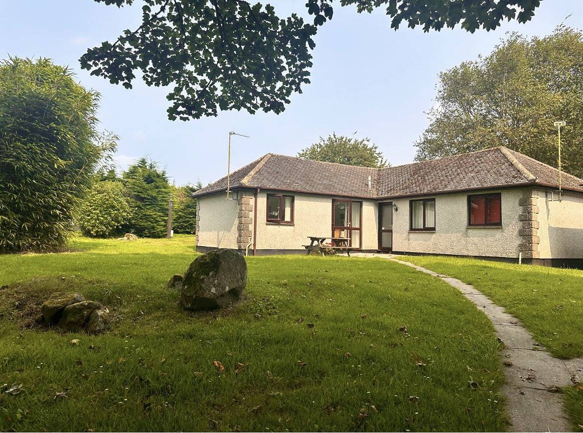 Saltwater Holiday Lodge - For Penzance & St Ives in Cornwall