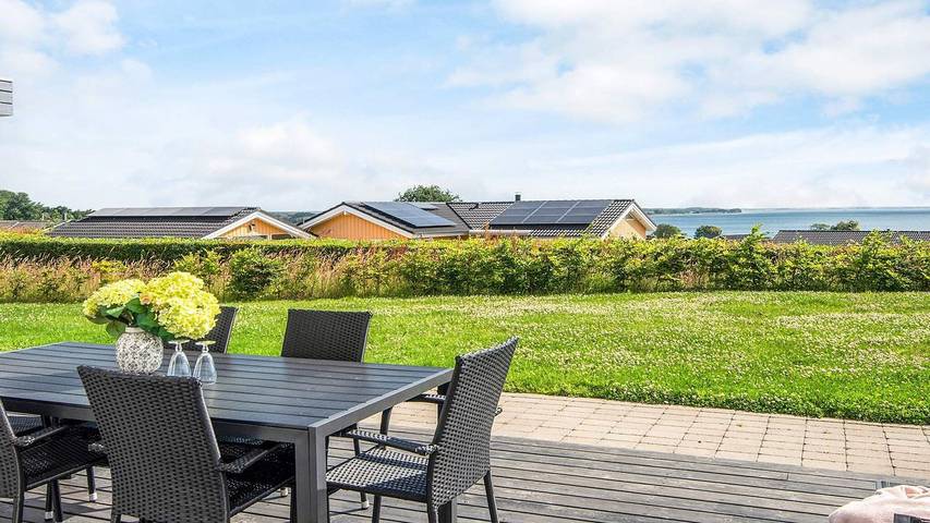 Ferienhaus für 11 Personen, mit Whirlpool und Garten sowie Sauna in Grønninghoved Strand - 4