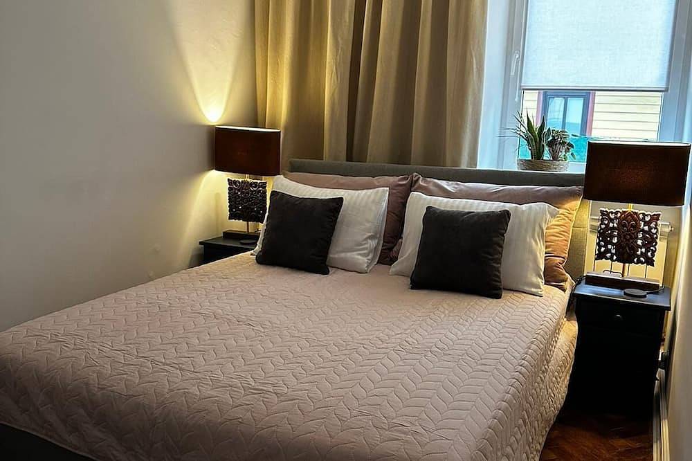Ganze Wohnung, Cozy pet friendly apartment - 5 min from Old Town! in Osiedle Partyzantów, Zamosch
