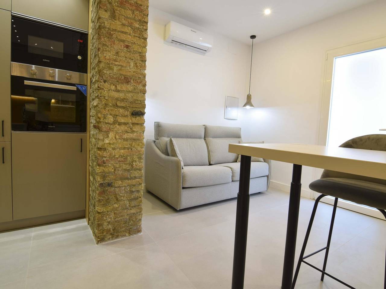 Apartamento vacacional entero, Letmalaga Princesa Huelin A. Apartamento Premium. in Playa de la Misericordia, Málaga