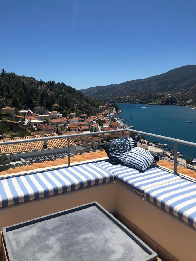 Location de vacances pour 4 personnes, avec vue et terrasse dans Poros - 2