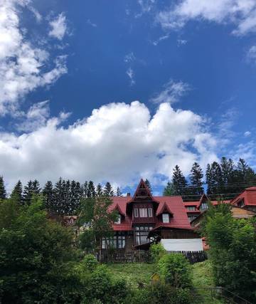 Gîte pour 7 personnes, avec balcon et vue à Sinaia