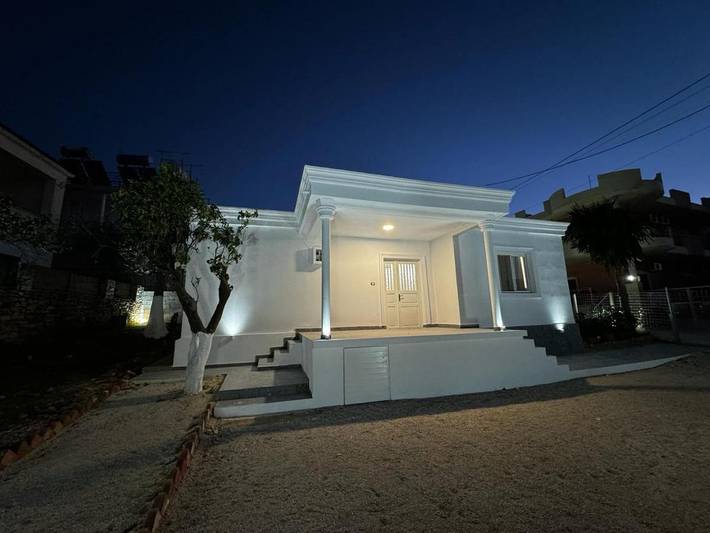 Villa per 12 persone, con Terrazza e Giardino a Ksamil