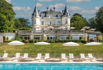Hôtel pour 3 personnes, avec jardin et piscine ainsi que jacuzzi et sauna à Veigné