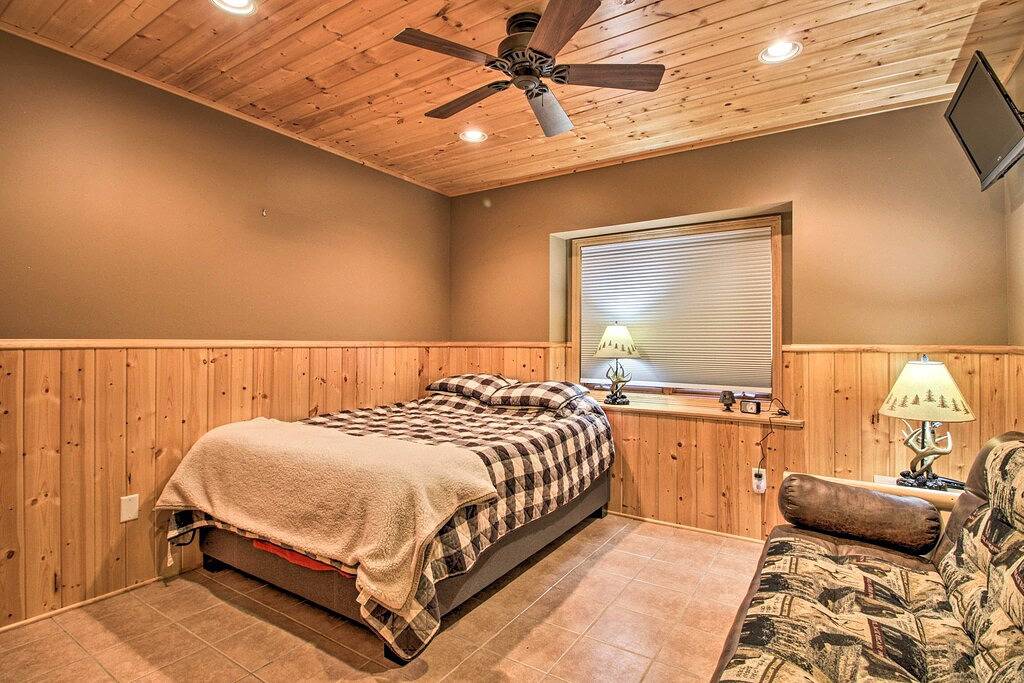 Cabin w/ Fire Pit & Movie Room, 1 Mi to Lake in Breezy Point, Crow Wing County