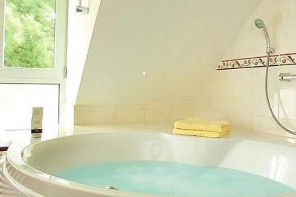 Studio Bad/Wc - Landhotel Altes Wasserwerk Gbr in Freinsheim, Pfälzer Rheinebene