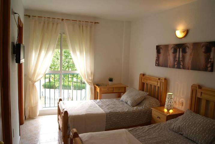 Location de vacances pour 2 personnes, avec terrasse à Alozaina - 4