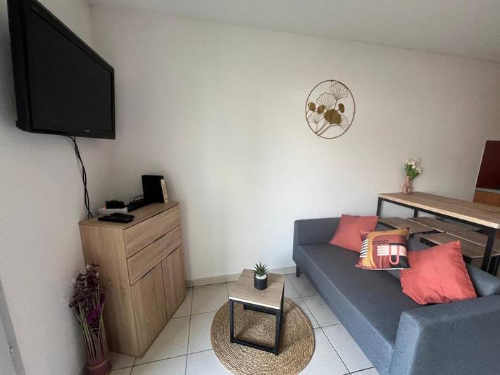 Gîte pour 2 personnes, avec vue et terrasse dans Office de Tourisme de Montrejeau - 2