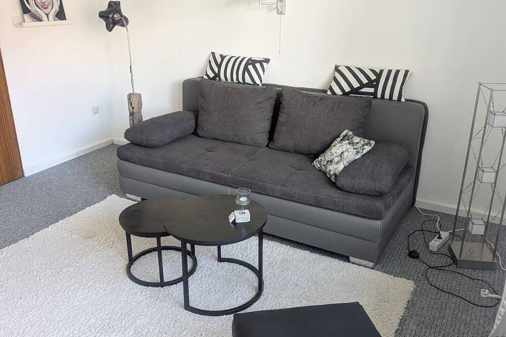 Ganze Wohnung, Apartment im Grünen - große, gepflegte 2-Zi-Wohnung mit besonderem Flair in Bad Wünnenberg, Nordrhein-Westfalen