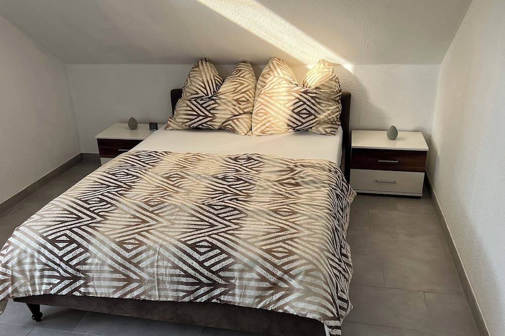 Ganze Wohnung, Privat Oasis, große Ferienwohnung, 10 min vom Legoland in Bayerisch Schwaben
