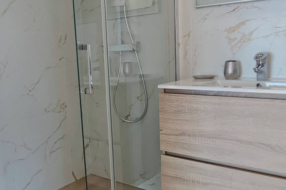 Appartement entier, Appartement indépendant vue exceptionnelle in La Turbie, Côte méditerranéenne (France)