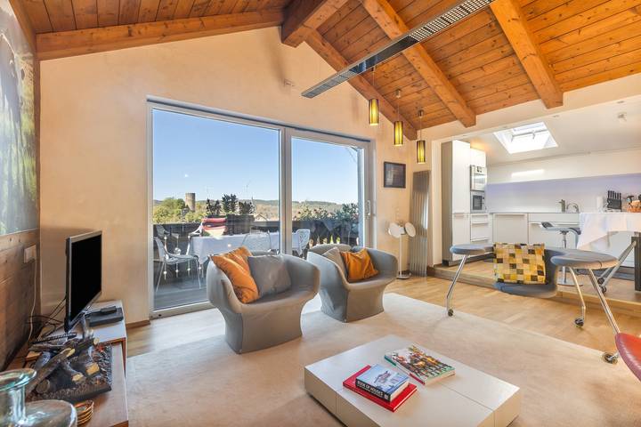 Ferienwohnung für 6 Personen, mit Balkon und Whirlpool sowie Garten am Taunus - 4