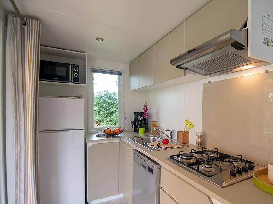 Camping Sandaya Les Deux Fontaines  - Mobilhome 4 personas - Cottage Privilège Tv Lv - 2 habitaciones - 4 personas in Névez, Region de Quimper