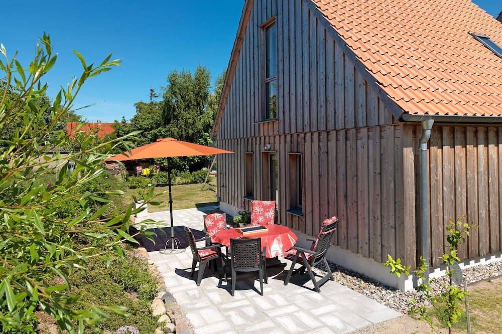 Haus Achtern Kickelbarch - Neu ausgebautes Ferienhaus in altem Gebäude, am Ortsr in Kirchdorf (Poel), Nordwestmecklenburg (Wismar und Umgebung)