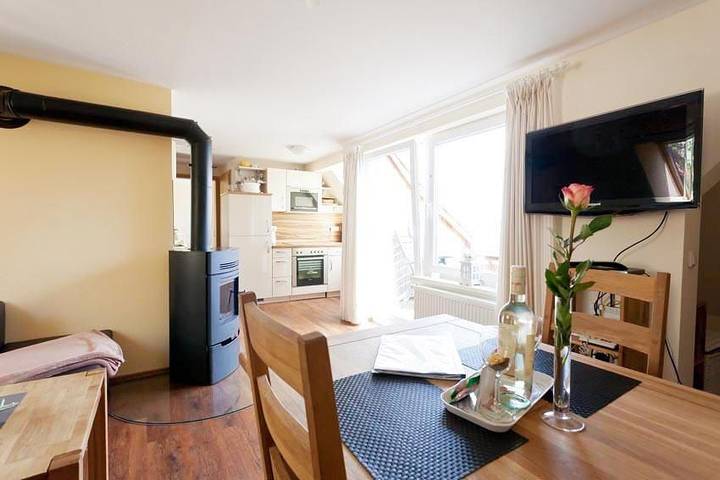 Ferienwohnung für 4 Personen, mit Ausblick und Balkon in Schashagen - 2