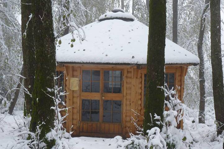 Gîte pour 8 personnes, avec terrasse ainsi que sauna et jacuzzi, animaux acceptés à Saint-Agnan - 4