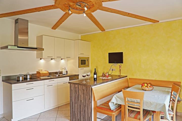 Ferienwohnung für 5 Personen, mit Balkon in Sarntal - 2