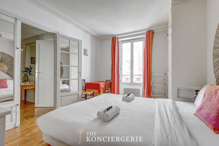 Entire apartment, ElÃ©gance franÃ§aise proche de l'Arc de Triomphe in Paris, Ile de France