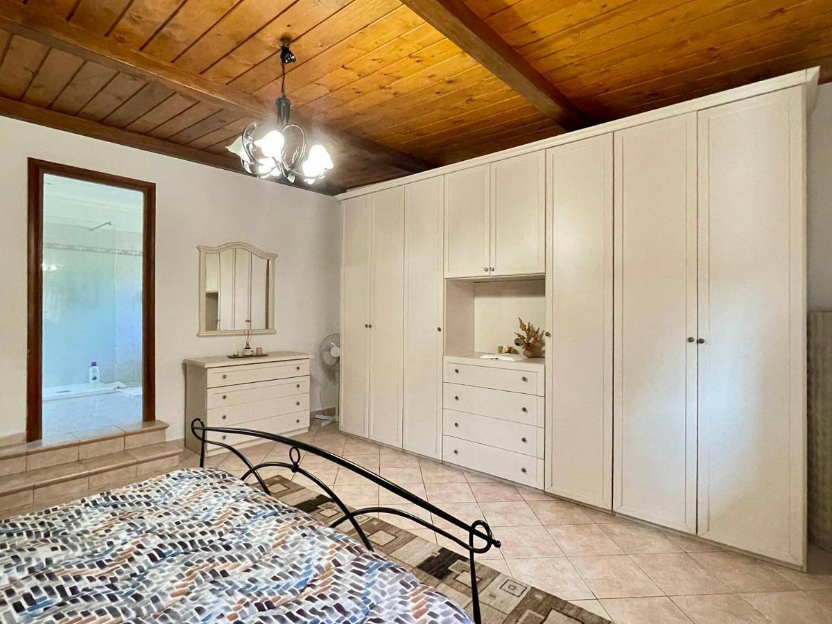 Villa Praxedes con piscina a Nettuno in Nettuno, Provincia di Roma