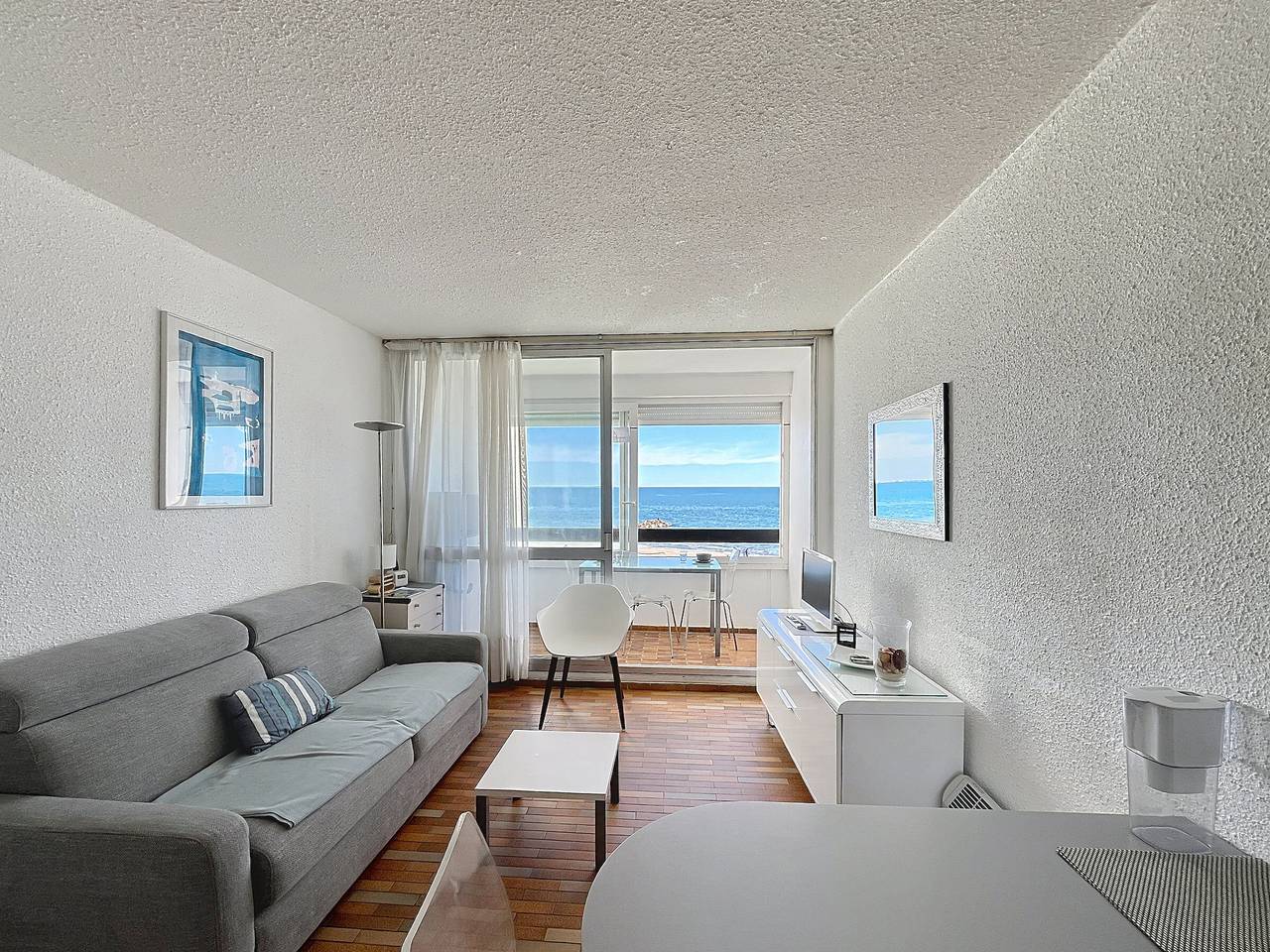 Entire apartment, Studio cabin sea view with private parking - sleeps 3 in Carnon-Plage, Mauguio
