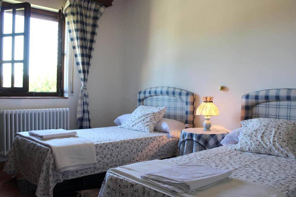 Country House 'Molino El Sotillo' with Private Garden and Wi-Fi in San Martín del Obispo, Saldaña