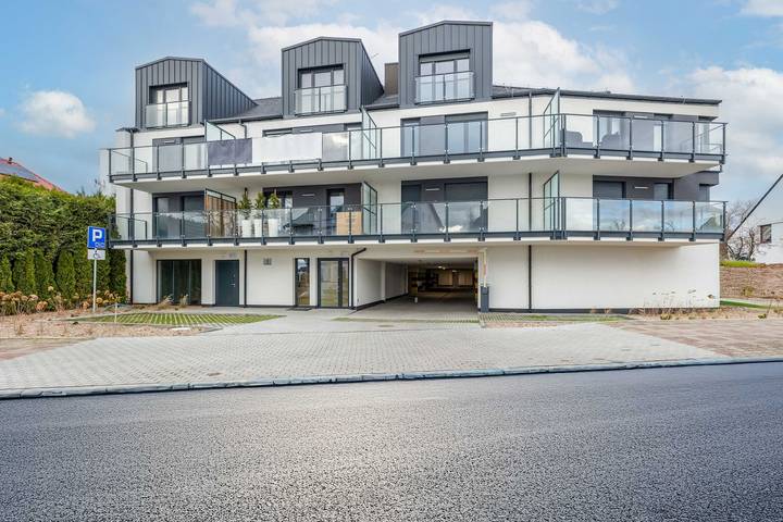 Ganze Wohnung, Ferienwohnung für 5 Personen mit Garten in Niechorze, Powiat gryficki