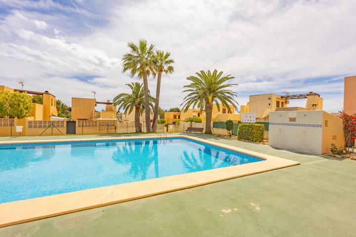 Bungalow für 6 Personen, mit Pool und Garten sowie Terrasse in Calpe - 2