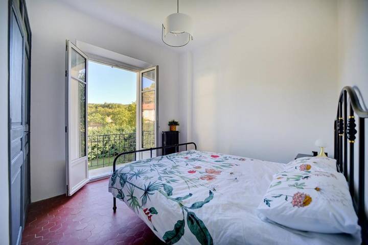 Location de vacances pour 8 personnes, avec vue et jardin, animaux acceptés à Estoublon - 3