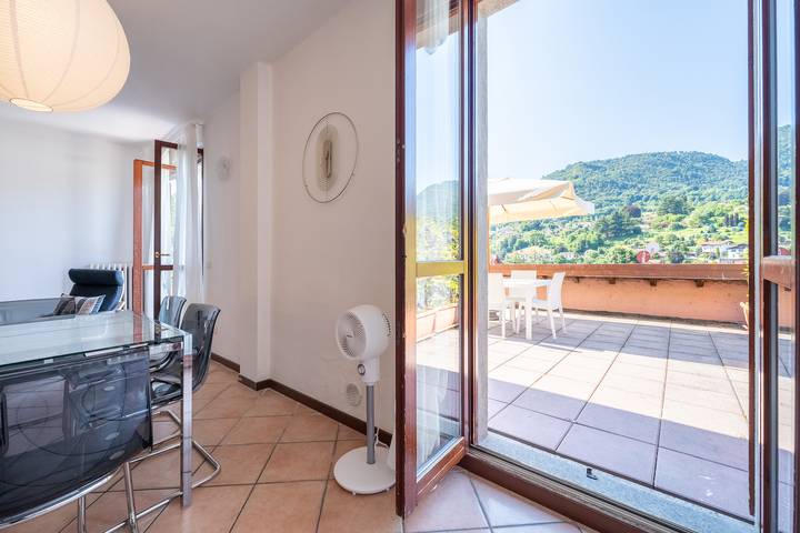 Ganze Wohnung, Sunny Apartment with Terrace in Bellagio, Gemeinde Bellagio