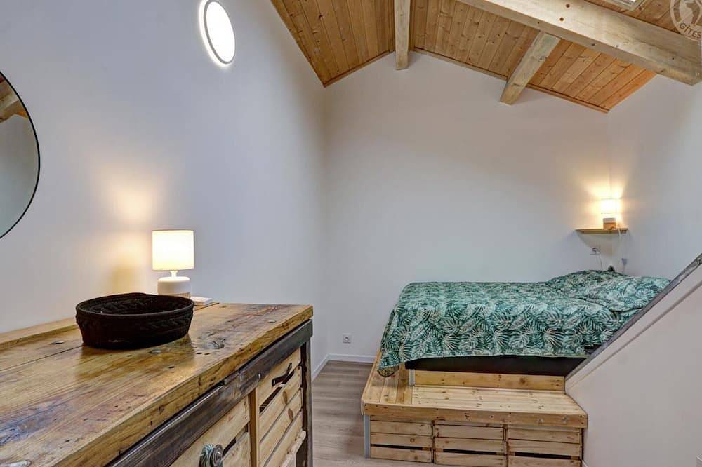 Gîte de Charme avec Jacuzzi dans Monts du Forez in Saint-Jean-Soleymieux, Montbrison