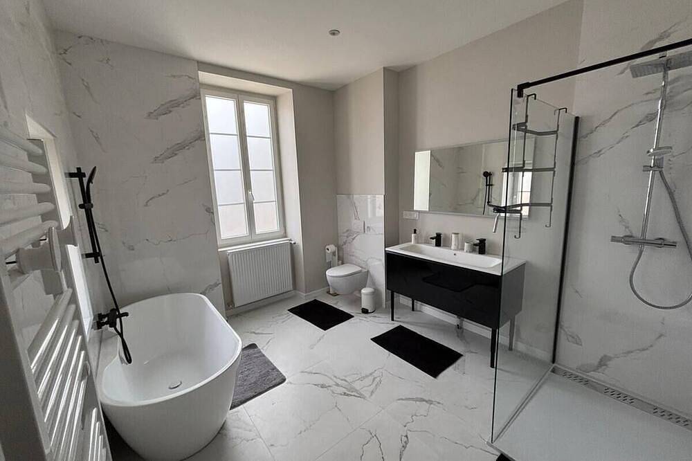 La Foret D'Arc : Villa bourguignonne avec piscine & forêt privée – 10 min Dijon in Arc-sur-Tille, Région de Dijon