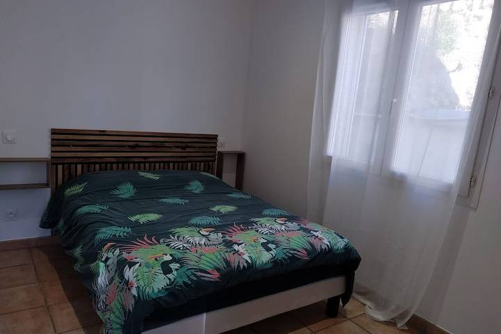 Location de vacances pour 4 personnes, avec terrasse et jardin à Istres - 3