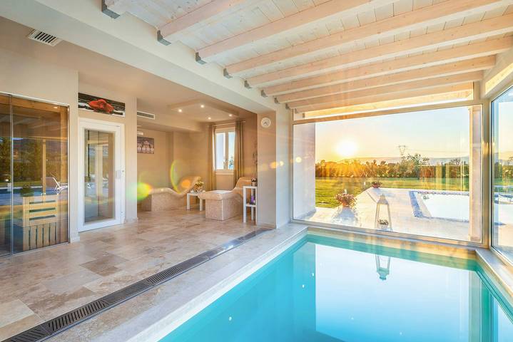 Villa con piscina a sfioro e Spa in Toscana in Monsummano Terme, Provincia di Pistoia