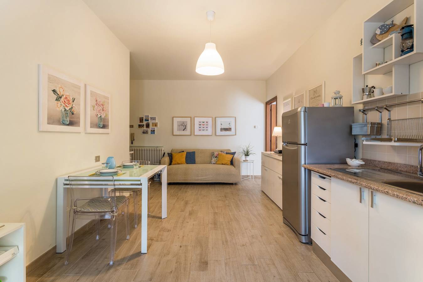 Entire apartment, Beautiful two-bedroom energy efficient apartment with large equipped terrace in Brunate, Lake Como