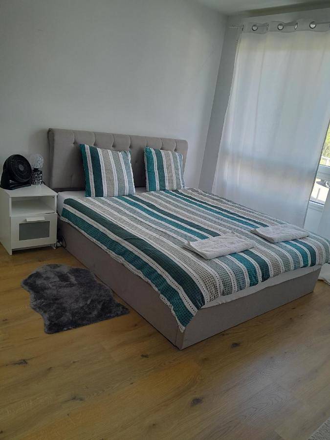 Gîte pour 2 personnes, avec vue à Champs-sur-Marne - 3