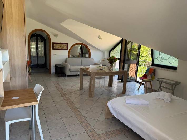 Appartamento per 4 persone, con Balcone e Terrazza nonché Giardino e Panorama a Marina di Ascea