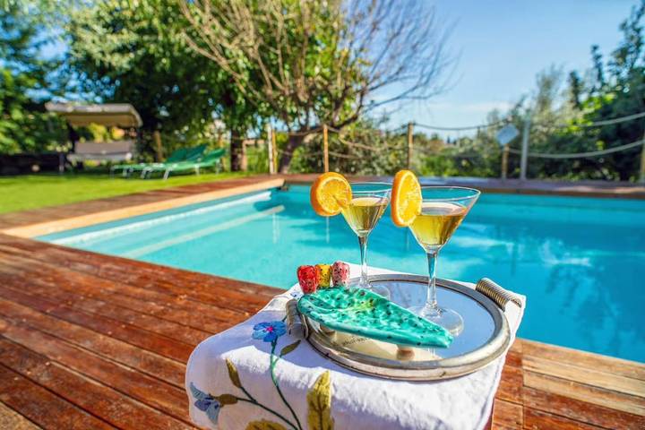 Villa per 12 persone, con Balcone e Idromassaggio nonché Terrazza e Giardino a Aci Catena
