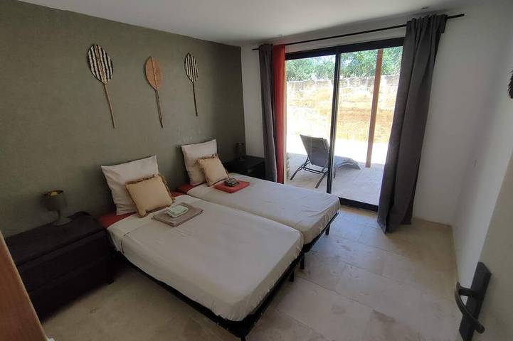 Renoviertes provenzalisches Bauernhaus mit privatem Pool in Vers-Pont-du-Gard, Nimes und Umgebung