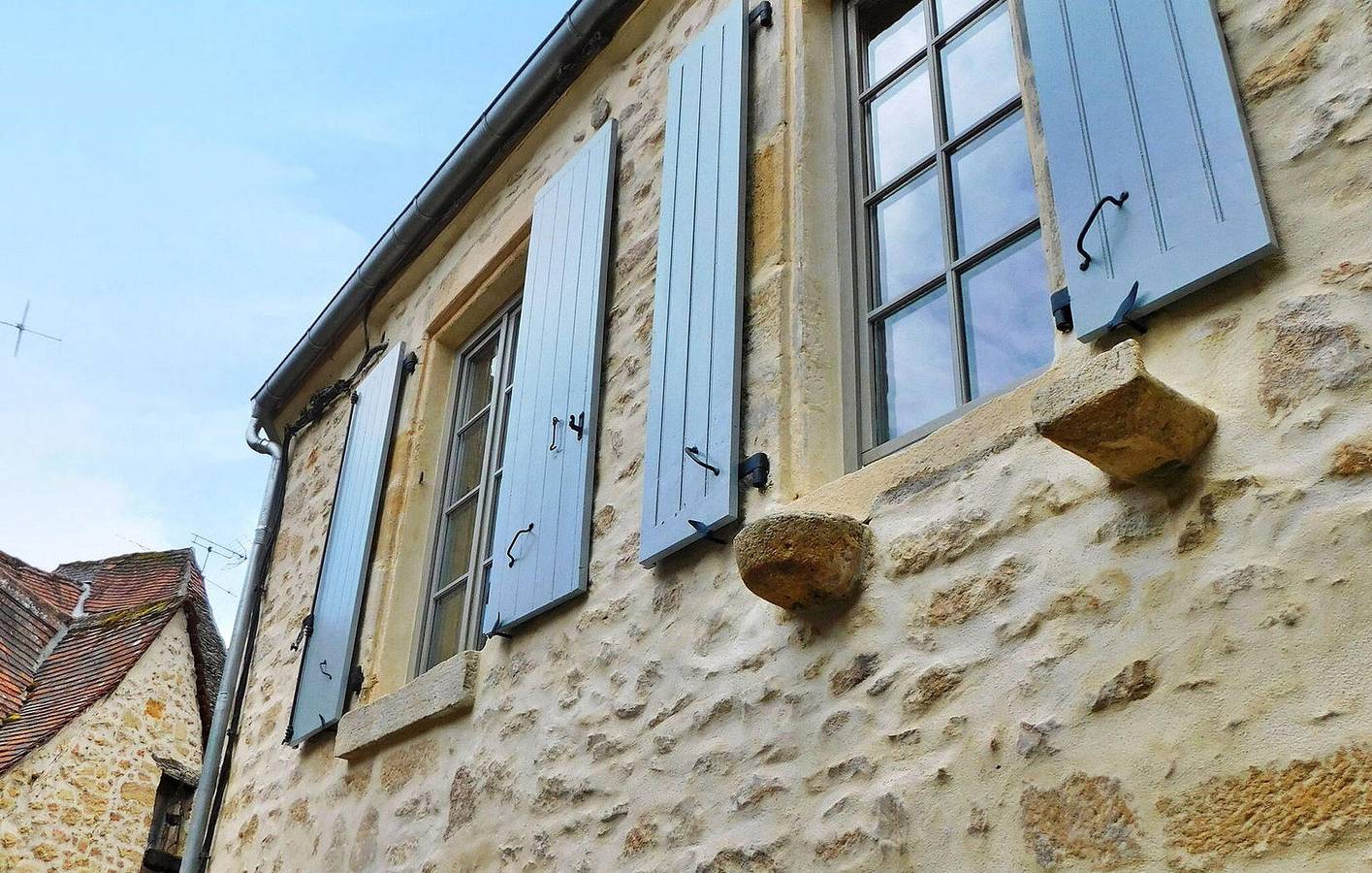 Appartement confortable avec TV, climatisation, Internet et parking - La Galerie 300m in Sarlat-la-Canéda, Périgord Noir