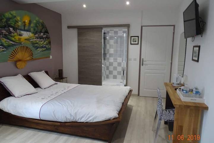 Gîte pour 9 personnes, avec jacuzzi et jardin à Montillot - 3