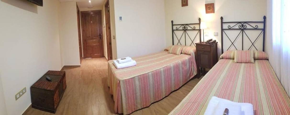 Hotel para 4 personas, con terraza - 1