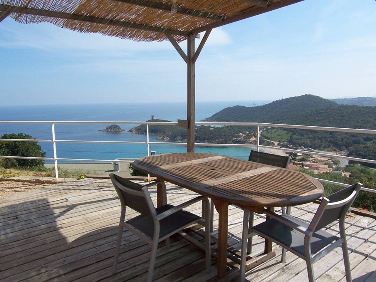 Appartement entier, Appartement F3 avec Piscine et Vue Mer à Fautéa in Fautea, Conca