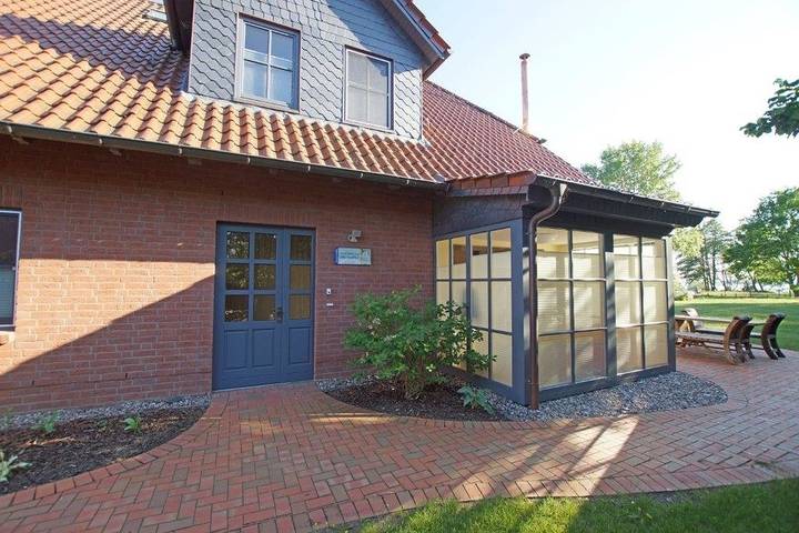 Ferienwohnung für 3 Personen, mit Sauna und Seeblick sowie Ausblick und Garten, kinderfreundlich am Schweriner See - 4