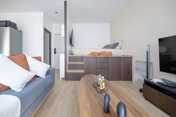 Appartement entier, Studio Completement Renove aux portes de Paris in Montrouge, Hauts-de-Seine