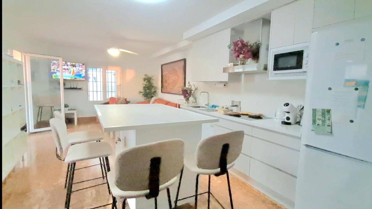 Four-Bedroom House in Chipiona, Spanien