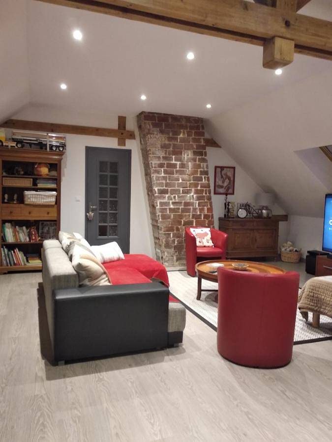 Cottage pour 4 personnes, avec jardin ainsi que terrasse et vue, adapté aux familles dans Notre-Dame-du-Bec