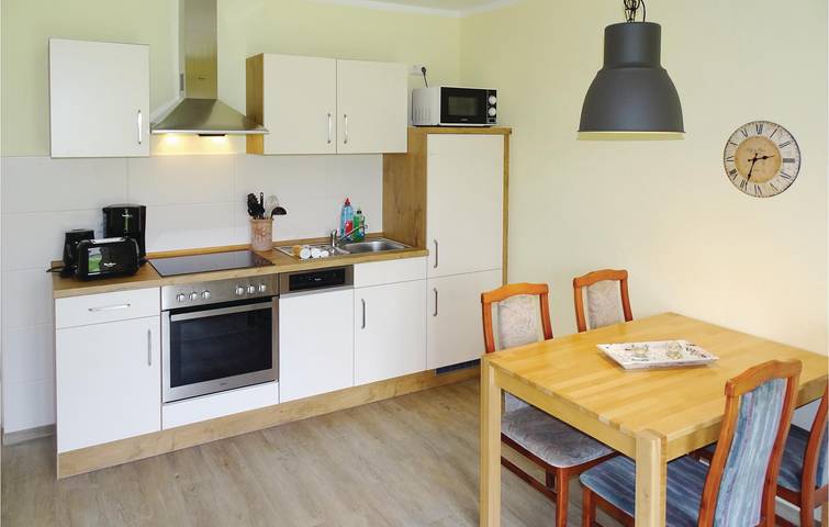 Ganze Ferienwohnung, Gemütliches Apartment am Strand mit Parkplatz und Internet in Boiensdorf, Neuburg