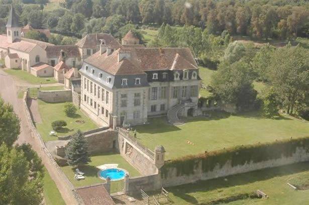 Chambre d’hôte pour 2 personnes, avec jardin et piscine