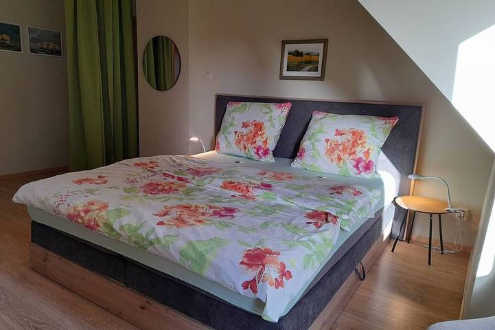 Ferienwohnung für 7 Personen, mit Garten in Ahrenshagen-Daskow - 4