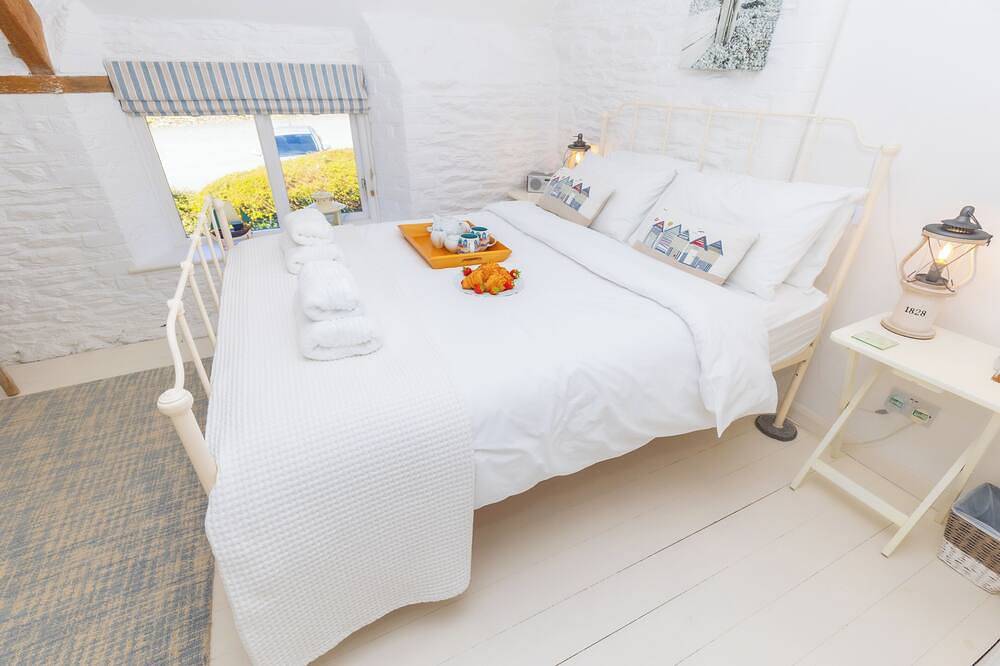 The ideal rural Devon retreat for two in Noss Mayo in Newton and Noss, South Devon